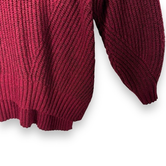 4 for $40 SALE! American Eagle Oversized Super Soft Sweater, Cranberry, Size XS - Picture 4 of 11